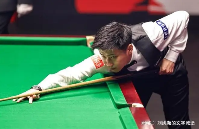 中国斯诺克选手赵心童首夺三大赛冠军 丁俊晖纪录面临挑战